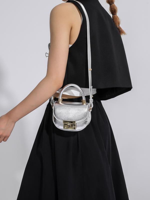 Nova svijetla modna torba za ruku i preko ramena, svestrana crossbody torba, profinjen dizajn u stilu princeze za žene