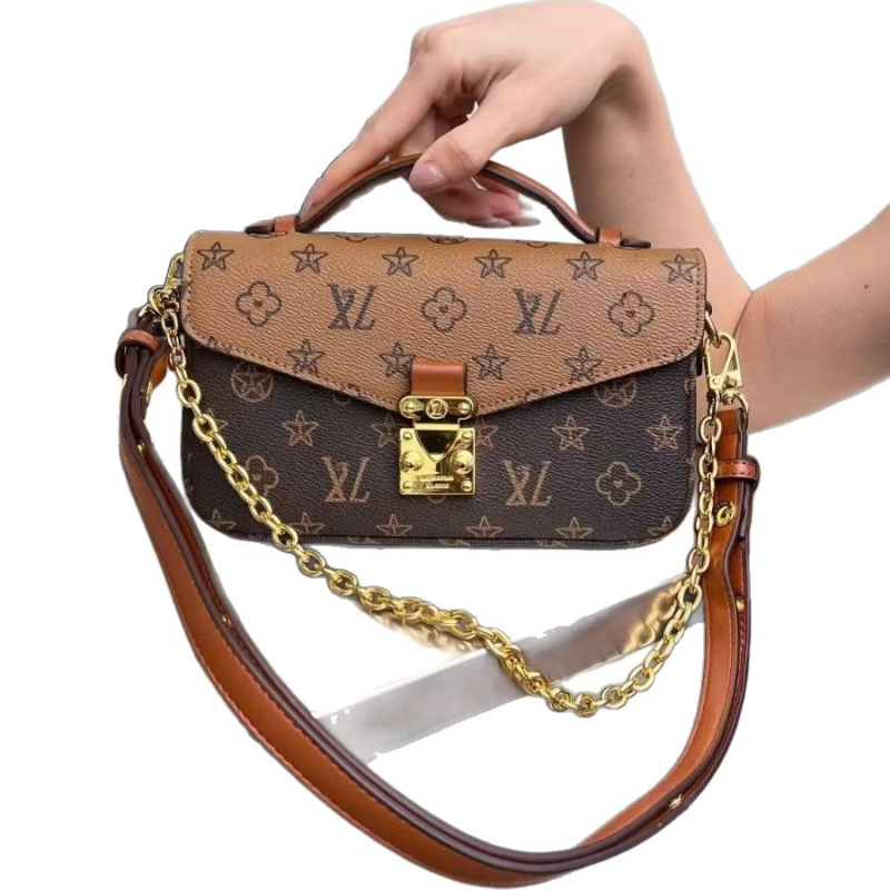 Louis Trumpchi Monogram Serija Torba Velikog Kapaciteta Tote, Messenger i Saddle – Ručno, Preko Ramena i Crossbody