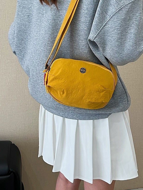 Najlonska ženska torba preko ramena, crossbody, 2026 novi stil, minimalistički dizajn, veliki kapacitet