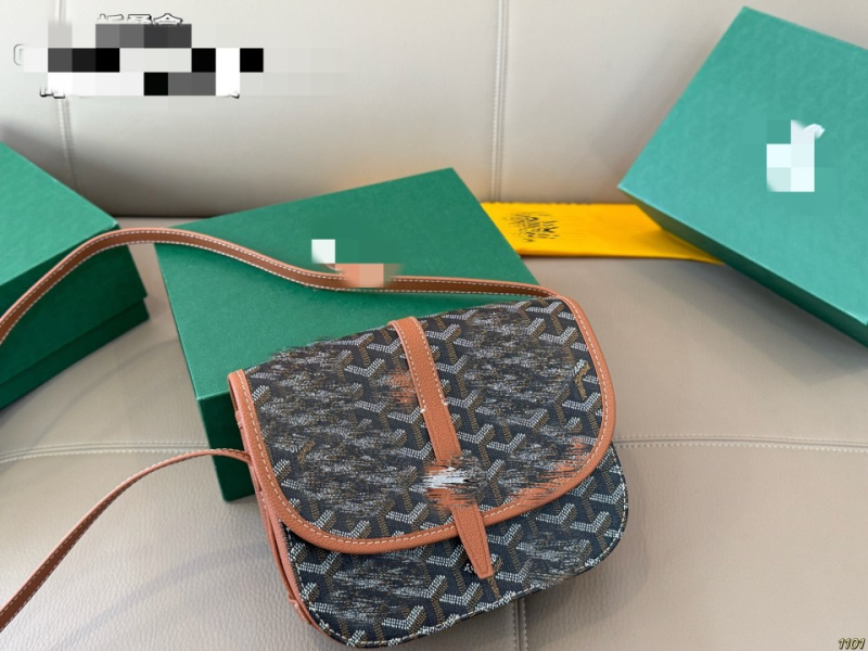 Sedlasta torba preko ramena, unisex, s logom, casual stil, 22 × 16 cm, koža bivolja, zatvaranje preklopom, unutarnja džep za telefon, brend 123, proljeće 2025