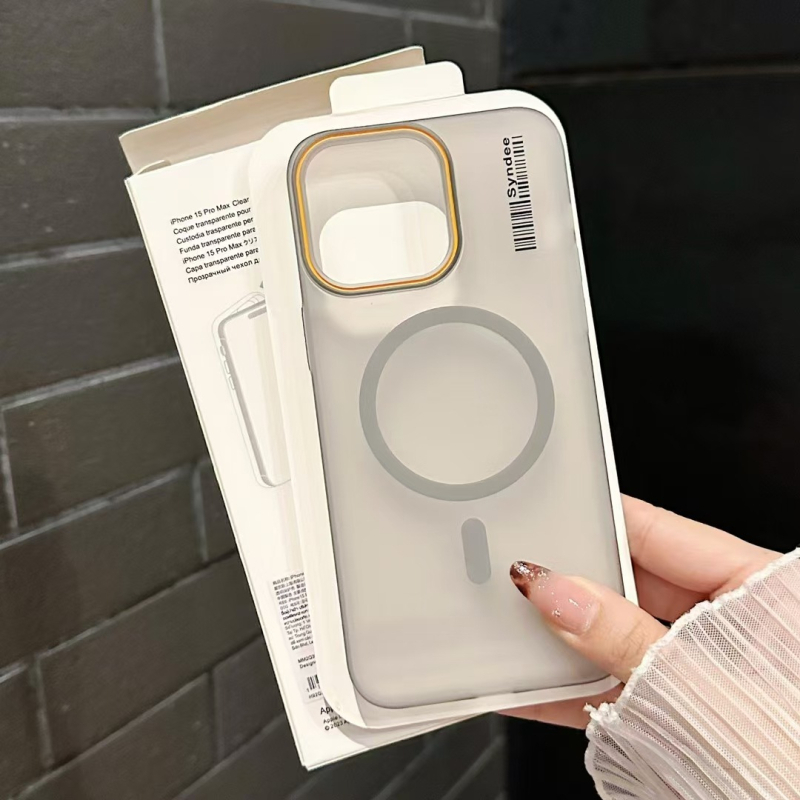 Magnetična ultra-tanka PC prozirna mat zaštitna maska za iPhone 16 Pro – potpuno pokriće, zaštita od padova