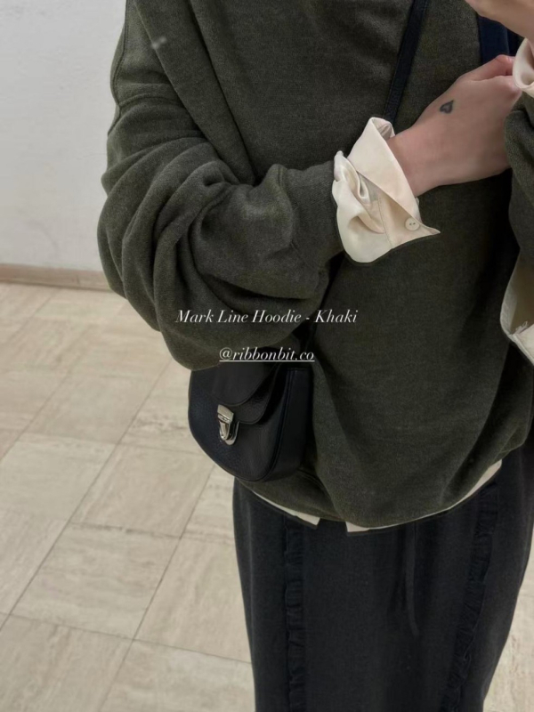 Korejska nišna crossbody torba za svakodnevnu upotrebu sa zatvorenjem, u paru s mini torbicom tipa sedlo