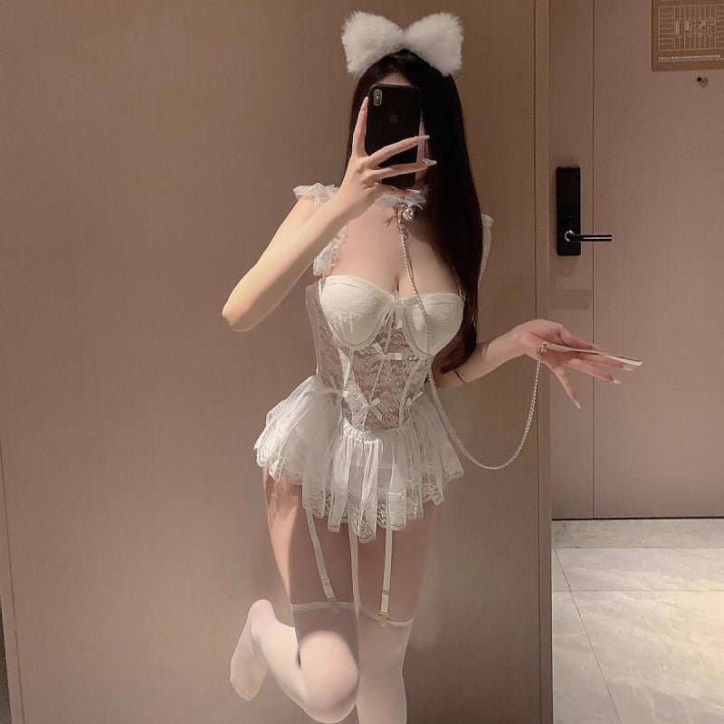 Bustier din plasă transparentă cu dantelă, set de lenjerie intimă și rochie de noapte scurtă