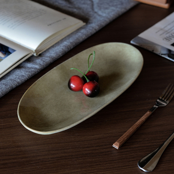 Farfurie ovală lungă din ceramică, formă neregulată, stil retro luxos pentru sushi și feluri reci