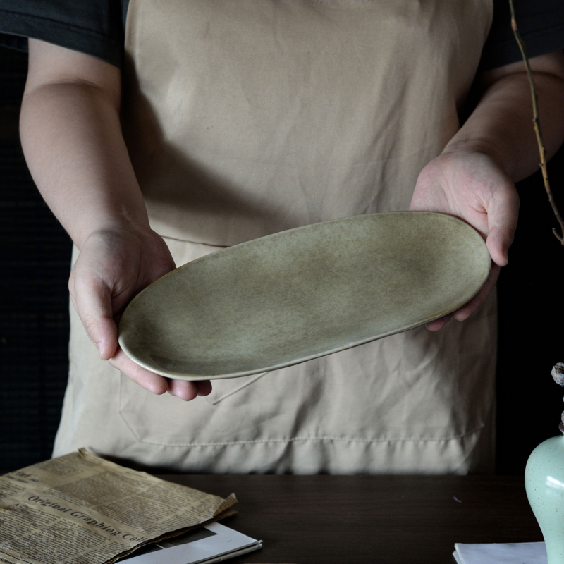 Farfurie ovală lungă din ceramică, formă neregulată, stil retro luxos pentru sushi și feluri reci
