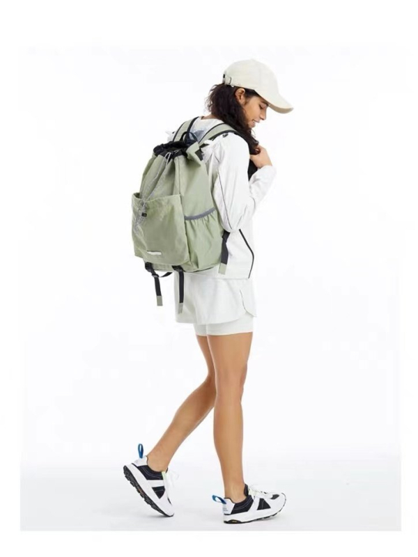 Unisex ruksak s vrpcom za sport i putovanja, jednofarbni najlon, 20–35 L, prozračan, pogodan za 15-inčni laptop