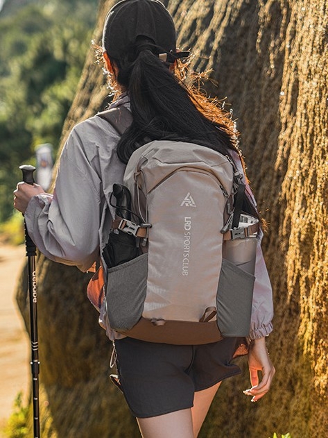 Unisex ruksak za vanjsku upotrebu s velikim kapacitetom za sport i putovanja, lagan za planinarenje, vožnju biciklom i alpinizam.