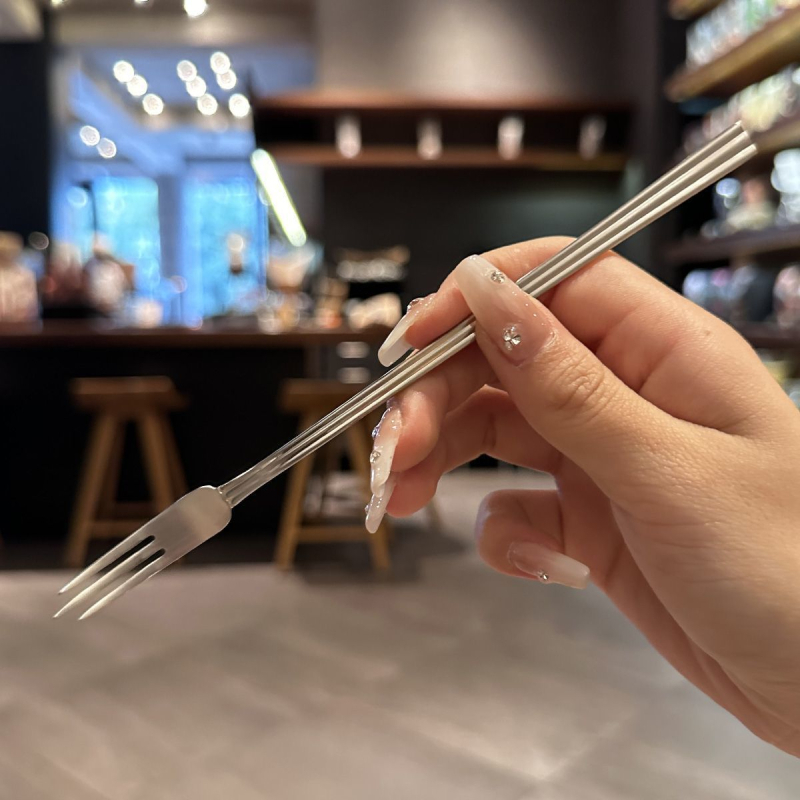 Furculiță pentru fructe din oțel inoxidabil, cu design cu trei linii, pentru uz casnic, Mooncake și desert