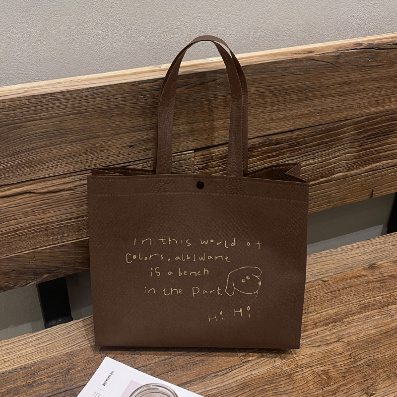 Veľkoobchodné tašky z netkanej textílie s uzáverom na sponu pre obchody s oblečením, detské oblečenie a darčekové balenie; rozmery 43×32×10 cm, 32×28×10 cm, 50×38×12 cm