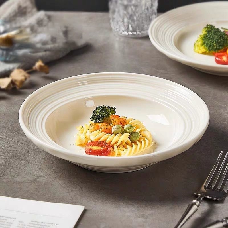 Farfurie adâncă din ceramică pentru uz casnic, design minimalist modern; farfurie pentru supă, paste și salată, senzație premium