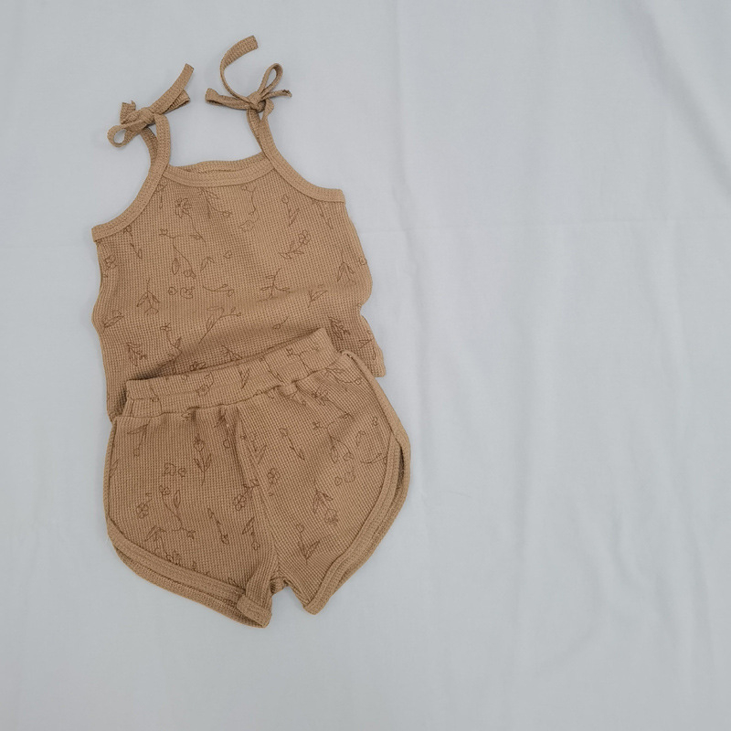 Koreai stílusú virágos pántos felső és rövidnadrág készlet babáknak és kisgyermekeknek, waffel pamut, nyári kényelmes viselet