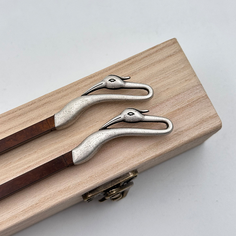 Set de ceai Kung Fu cu accesorii pentru sobă cu cărbune, cleme din lemn de nuc și lemn de măslin, bețișoare din cupru, manufactură manuală, stil retro
