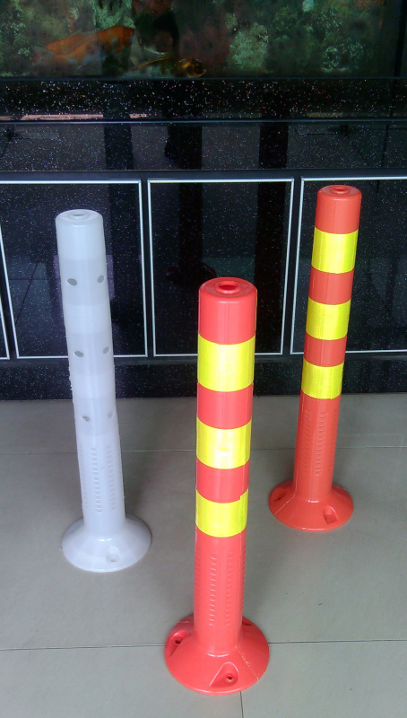 75 cm plastični upozoravajući stup s PU elastičnom stubom, izolacijska barijera, ograda i reflektirajući sigurnosni stup za promet