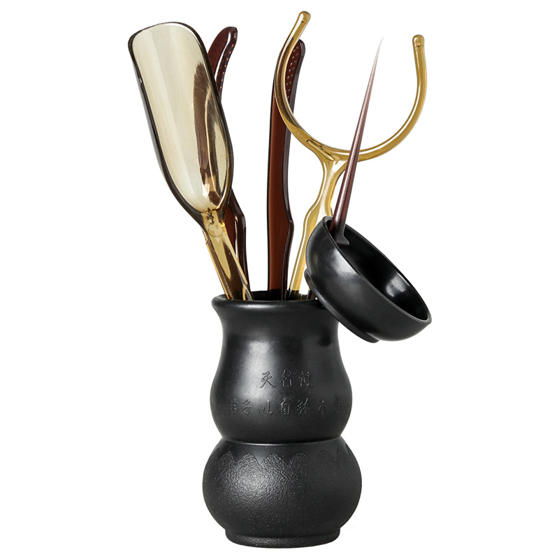 Set de ceremonie pentru ceai cu accesorii din plastic – clips pentru ceai, linguriță de ceai, strecurător de ceai, ac de ceai