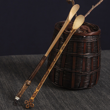Lingură de ceai din bambus pentru ceremonialul ceaiului, handmade, stil vintage, accesoriu pentru ceai