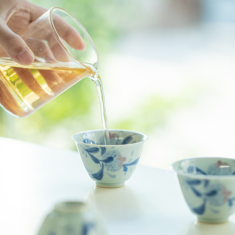 Ceșcuță de ceai antică, albastru-alb cu rod, set Gongfu din ceramică, glazură sub glazură, retro, 50 ml, ceașcă individuală