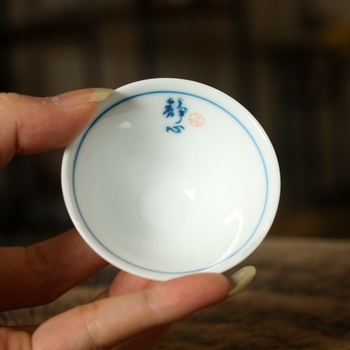 Керамичен Gongfu комплект за чай със малка чашка, ръчно рисувана линейна калиграфия