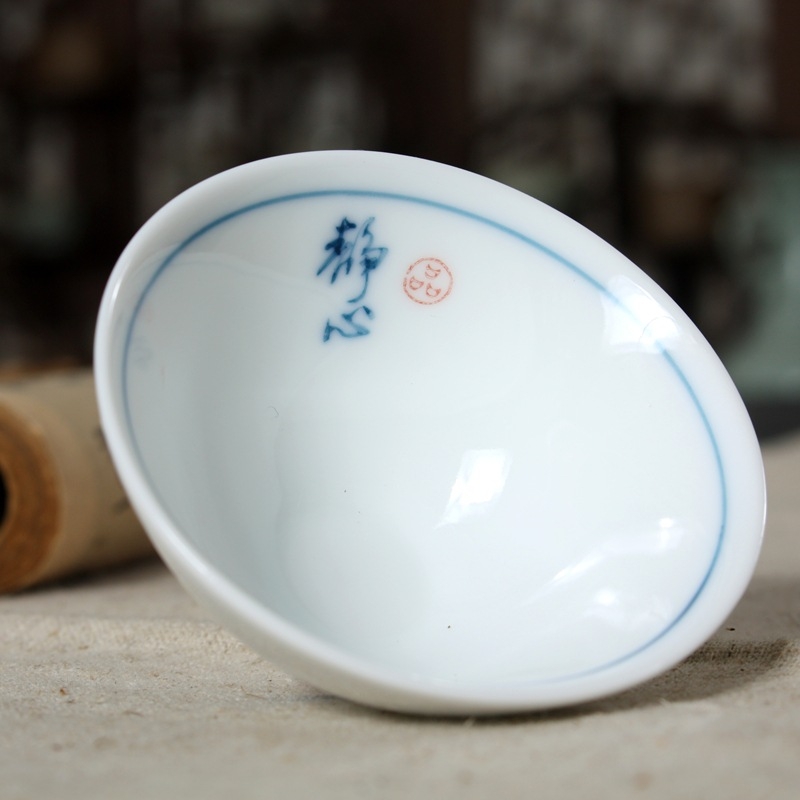 Керамичен Gongfu комплект за чай със малка чашка, ръчно рисувана линейна калиграфия