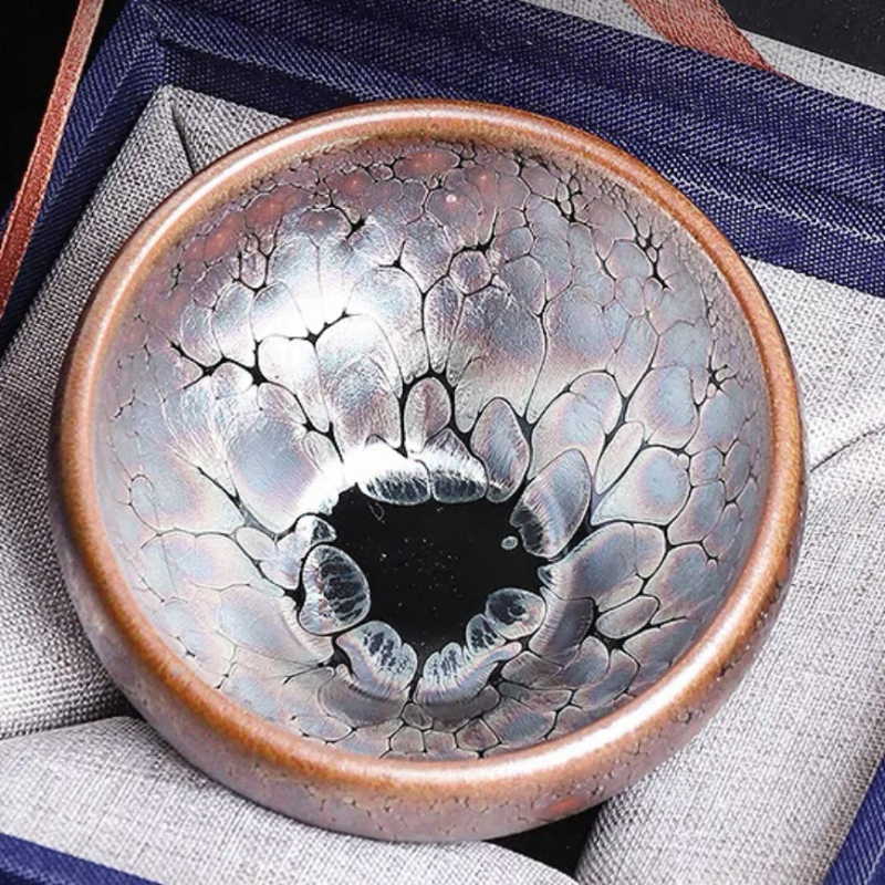 Jianyang Jianzhan Magnolia Cup – ceașcă ceramică pentru degustare de ceai, glazură cu picături colorate de aur, margine îngustă, corp din fier