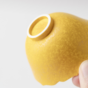 Ceșuță de ceai în stil chinezesc nou, galben lămâie, pictură manuală cu petale de osmanthus, ceramică cu culoare sub glazură, pentru ceai și întâmpinarea oaspeților