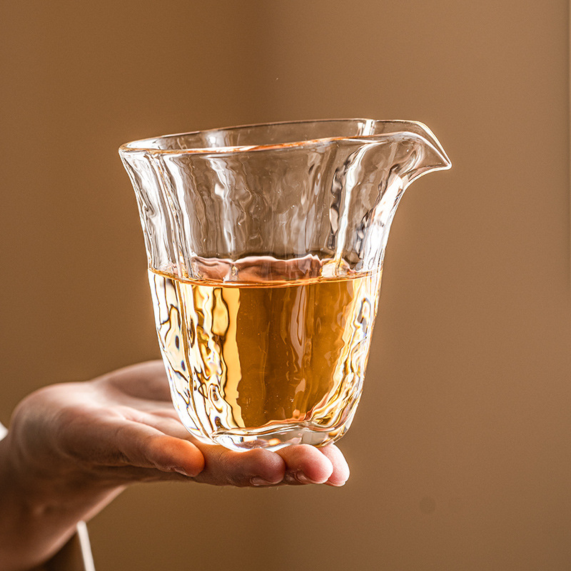 Set de ceai transparent cu floare Begonia, din sticlă borosilikat de înaltă calitate, rezistent la temperaturi înalte, include cană pentru distribuirea ceaiului, tavă de ceai și divizor de ceai