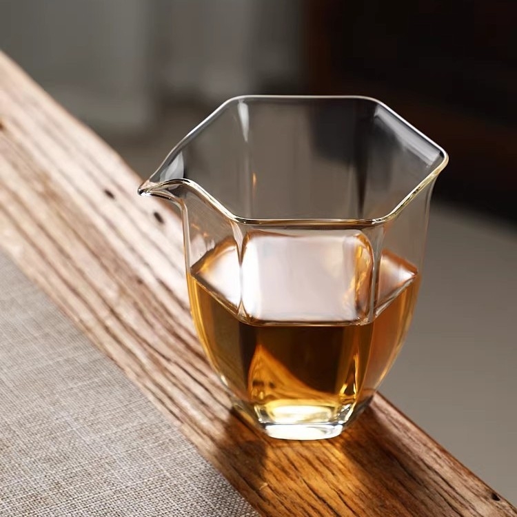 Pahar din sticlă pentru distribuția ceaiului, motiv de floare de prune, rezistent la căldură, transparent, fără mâner, textură nervurată, sticlă borosilikată înaltă