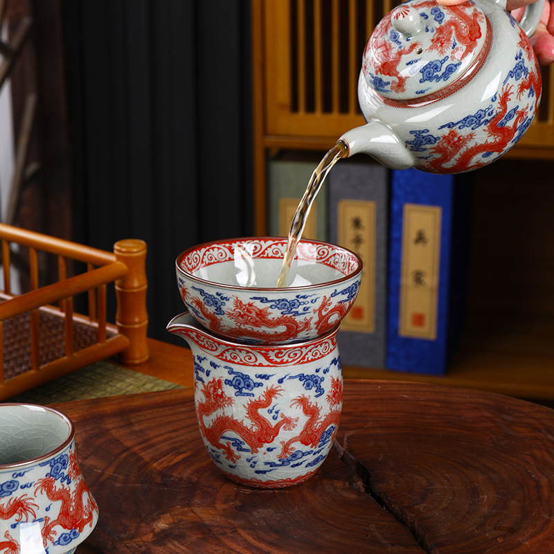 Set ceramic Kung Fu pentru ceai: cană de distribuție a ceaiului, vas de ceai și separator de ceai, stil retro cu nouă dragoni în glazură roșie subglazură