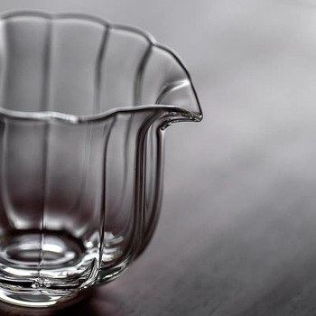 Ceșcă Lotus din sticlă pentru împărțirea ceaiului, mică capacitate, sticlă borosilicat, accesorii pentru set Kung Fu ceai