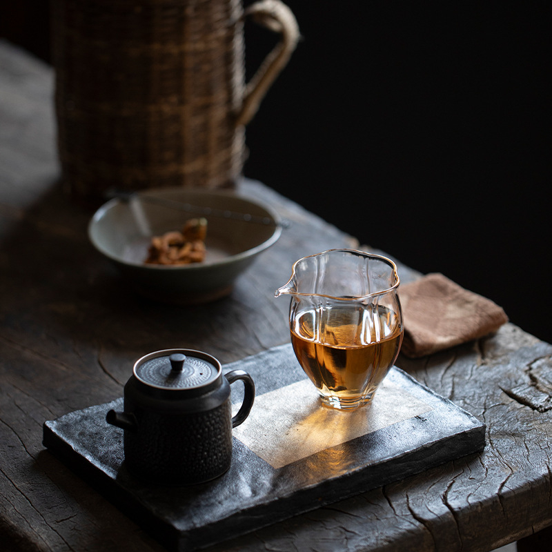 Cească de ceai din sticlă borosilikată, cu șase petale