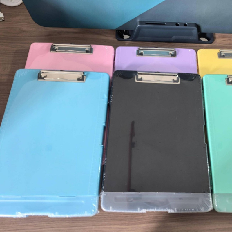 Cutie de fișiere A4 cu slot pentru pix, clips pentru tabletă și cutie de depozitare