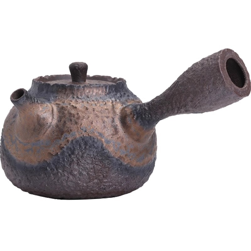 Ceainic ceramic handmade tradițional, cu mâner lateral texturat ca piatră, pentru filtrarea ceaiului, stil vintage pentru uz casnic