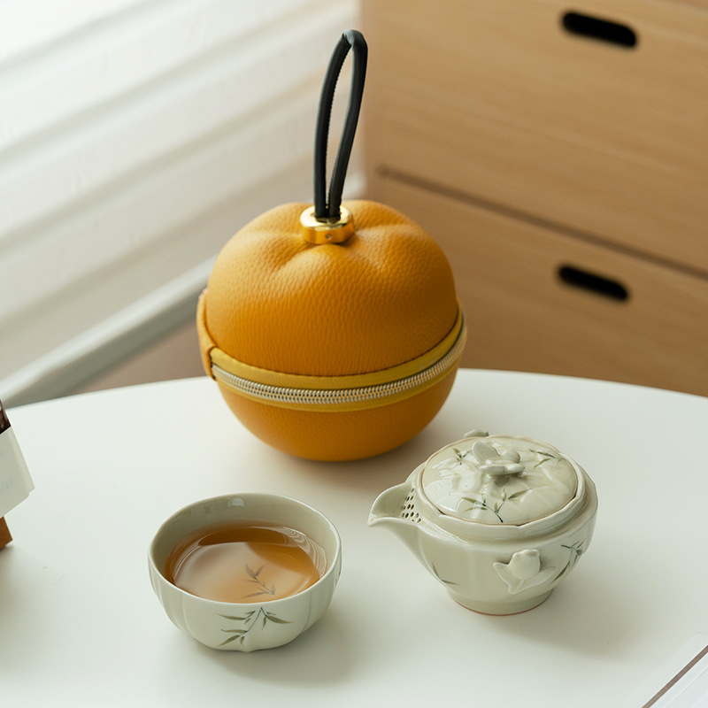 Set de ceai ceramic pentru călătorii, pictat manual cu design bambus-tulipă, portabil pentru o singură persoană