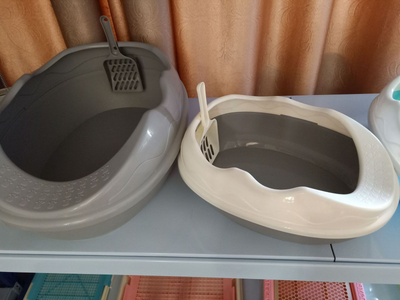 Kompaktna poluzatvorena kutija za mačji pijesak za kućnu upotrebu, PP materijal, brend Pet Ruyi