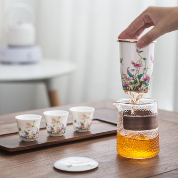 Set de ceai ceramic Dehua pentru călătorii — o ceainică cu filtru și trei cești, stil retro ușor luxos