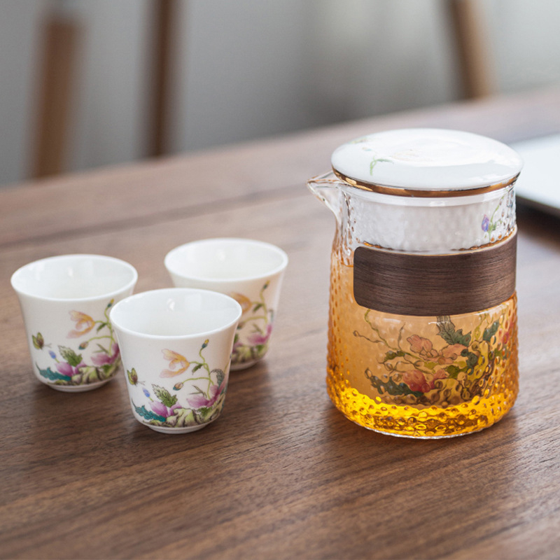 Set de ceai ceramic Dehua pentru călătorii — o ceainică cu filtru și trei cești, stil retro ușor luxos