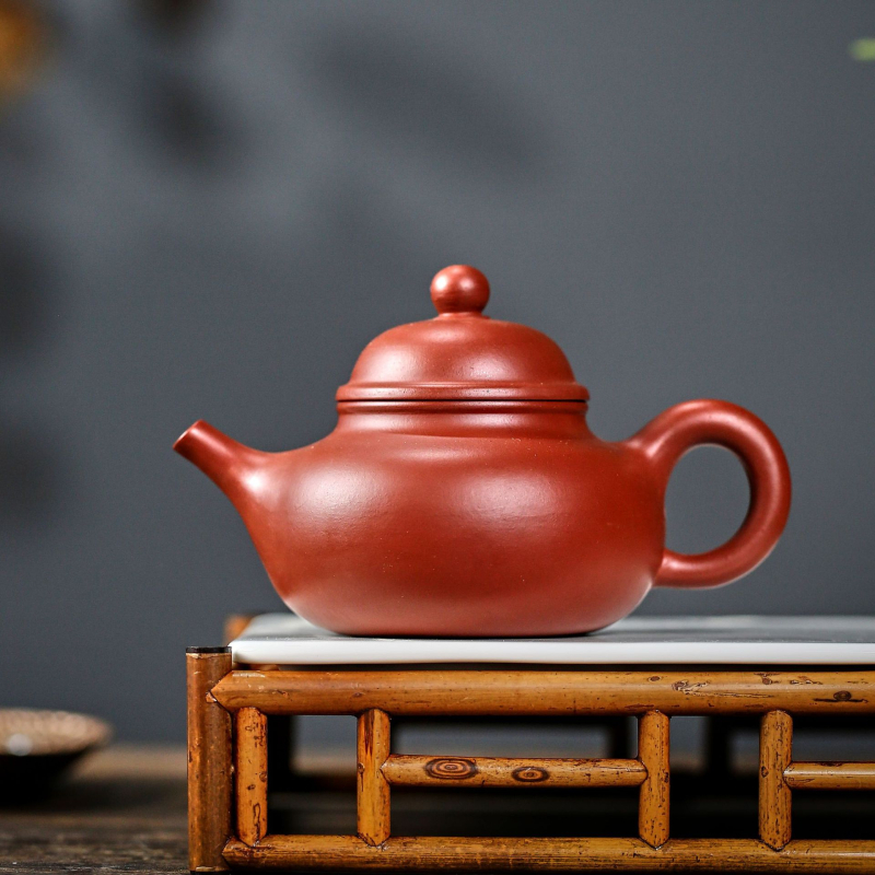 Ceainic Yixing din lut purpuriu, stil Dahongpao Guangsu, pictat manual, cutie cadou