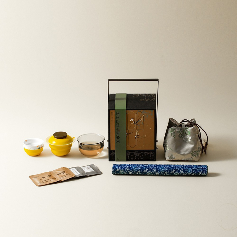 Set Gongfu ceai cu o Gaiwan și două cești, pictură manuală, stil modern, cutie cadou