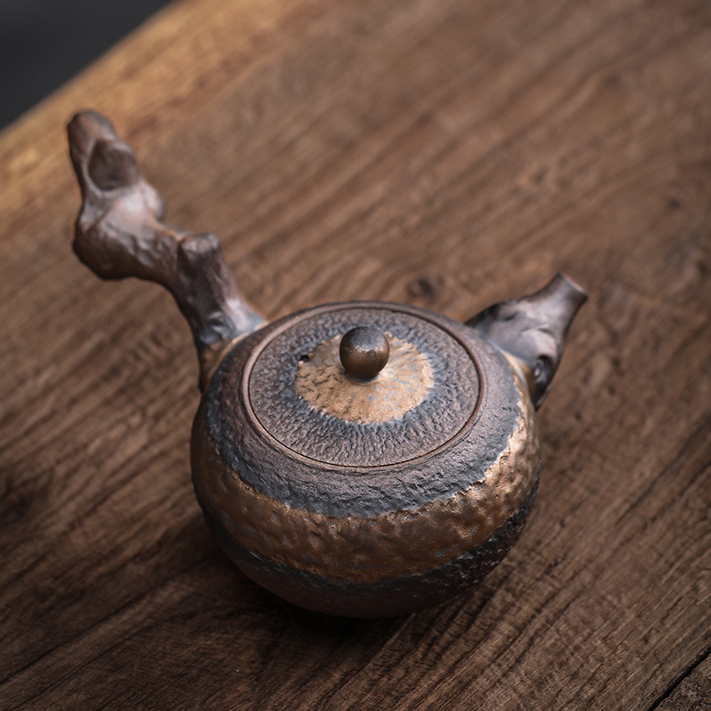 Ceainic din lemn cu mâner lateral, stil chinezesc nou, ceramică rustică, lucrat manual, ceainic Kung Fu din ceramică vintage cu glazură de fier placată cu aur