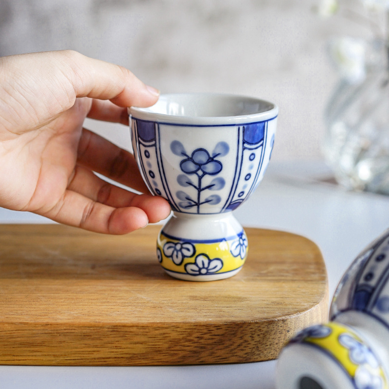 Ceainic goblet pictat manual, albastru-alb, cu bază înaltă, formă de dovleac, porțelan, motív norocos, stil japonez