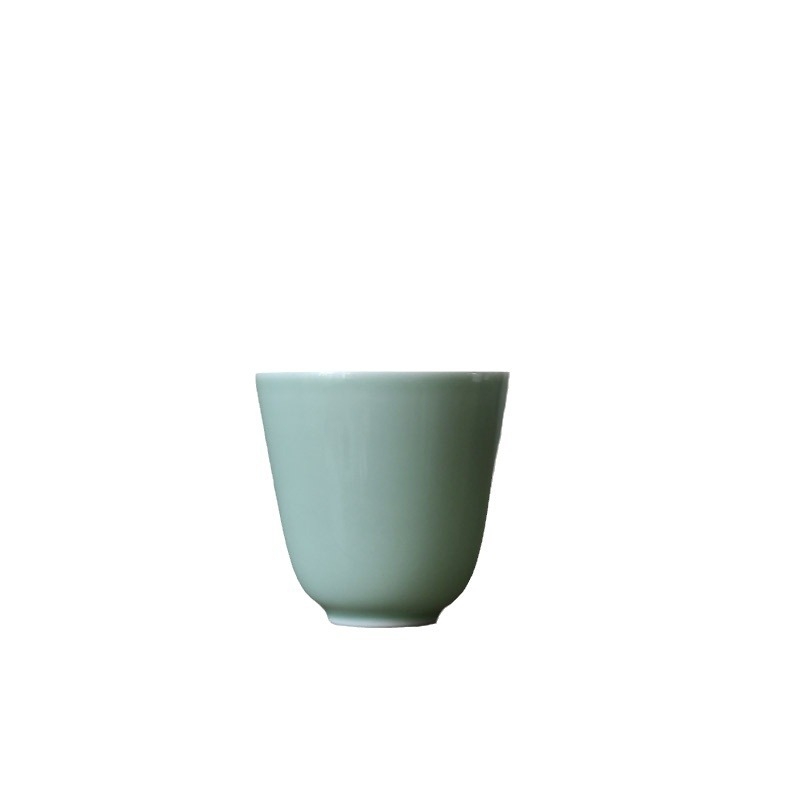 Ceasă de ceai din ceramică cu pereți subțiri, glazură colorată la temperatură înaltă în nuanță verde deschis; formă clopot, Gongfu ceai.