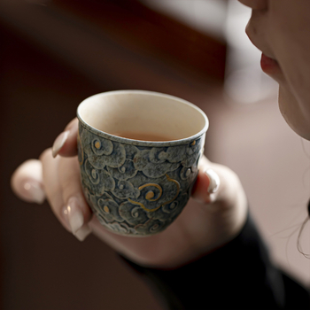 Ceșă din lut mineral cu relief cu motiv de nori, porțelan retro pentru ceai, set ceai, uz personal