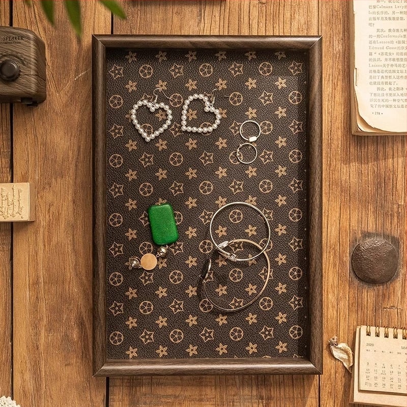 Organizator dreptunghiular pentru bijuterii și chei, cu tavă de ceai din piele — stil vintage de tip mid-century pentru uz casnic