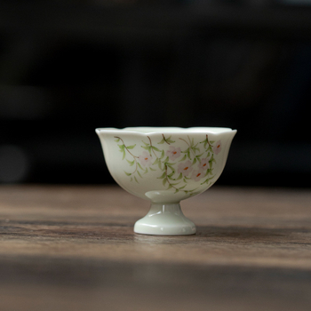 Mi Yan porțelan alb pictat manual cu trandafiri, ceașă de ceai mare cu picior înalt, ceramică, stil vintage