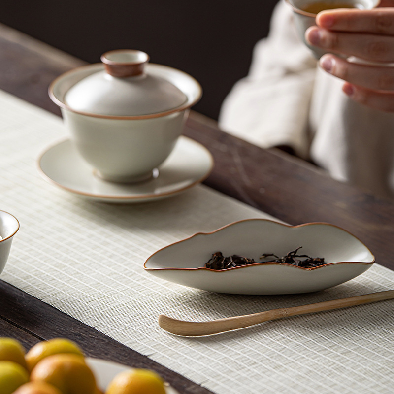 Set ceramic pentru ceremonia de ceai Kung Fu, format din două piese