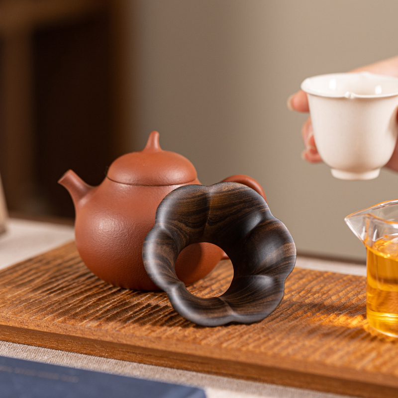 Infuzor de ceai în formă de petală, din lemn de ebony; ornament pentru ceainic din lut purpuriu; filtru pentru frunze de ceai; accesorii pentru ceremonia Kung Fu