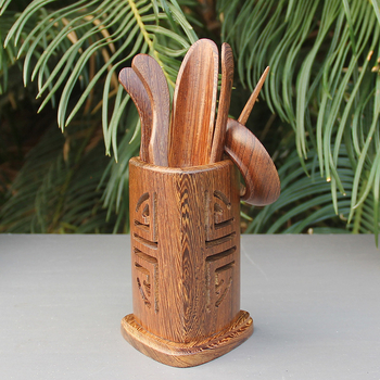 Set accesorii pentru ceremonia ceaiului Six Gentlemen din Chicken Wing Wood, lemn masiv, design pătrat decupat, linguriță de ceai și suporturi pentru cești