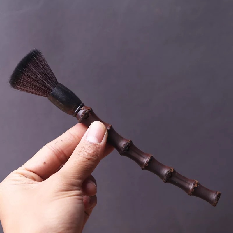 Instrument de întreținere pentru ceainic din bambus, carbonizat, lucrat manual; parte a accesoriilor pentru ceremonia Gongfu Six Gentlemen