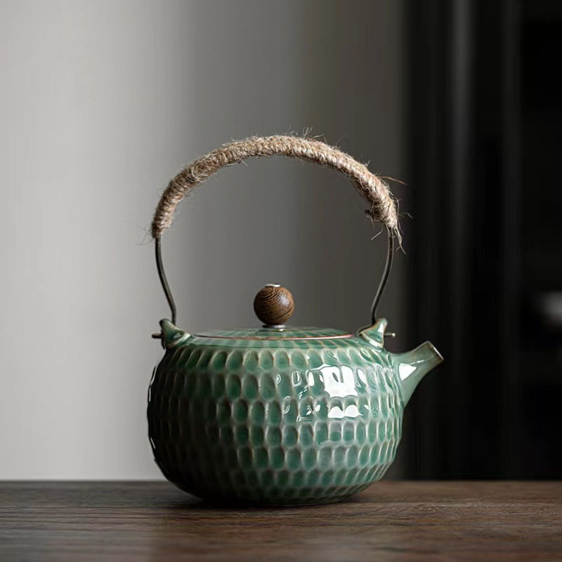 Ceainic Gongfu din ceramică, cu mâner de ridicare, glazură verde bambus și textură ciocan, stil retro, pentru uz casnic