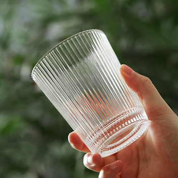 Pahar din sticlă rezistent la temperaturi, design modern fără mâner, cu dungi verticale, transparent, pentru suc, milkshake, cafea sau ceai