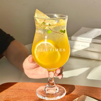 Pahar din sticlă pentru băuturi reci, cu mâner, pentru suc, apă carbogazoasă, cafea cu gheață și milkshake